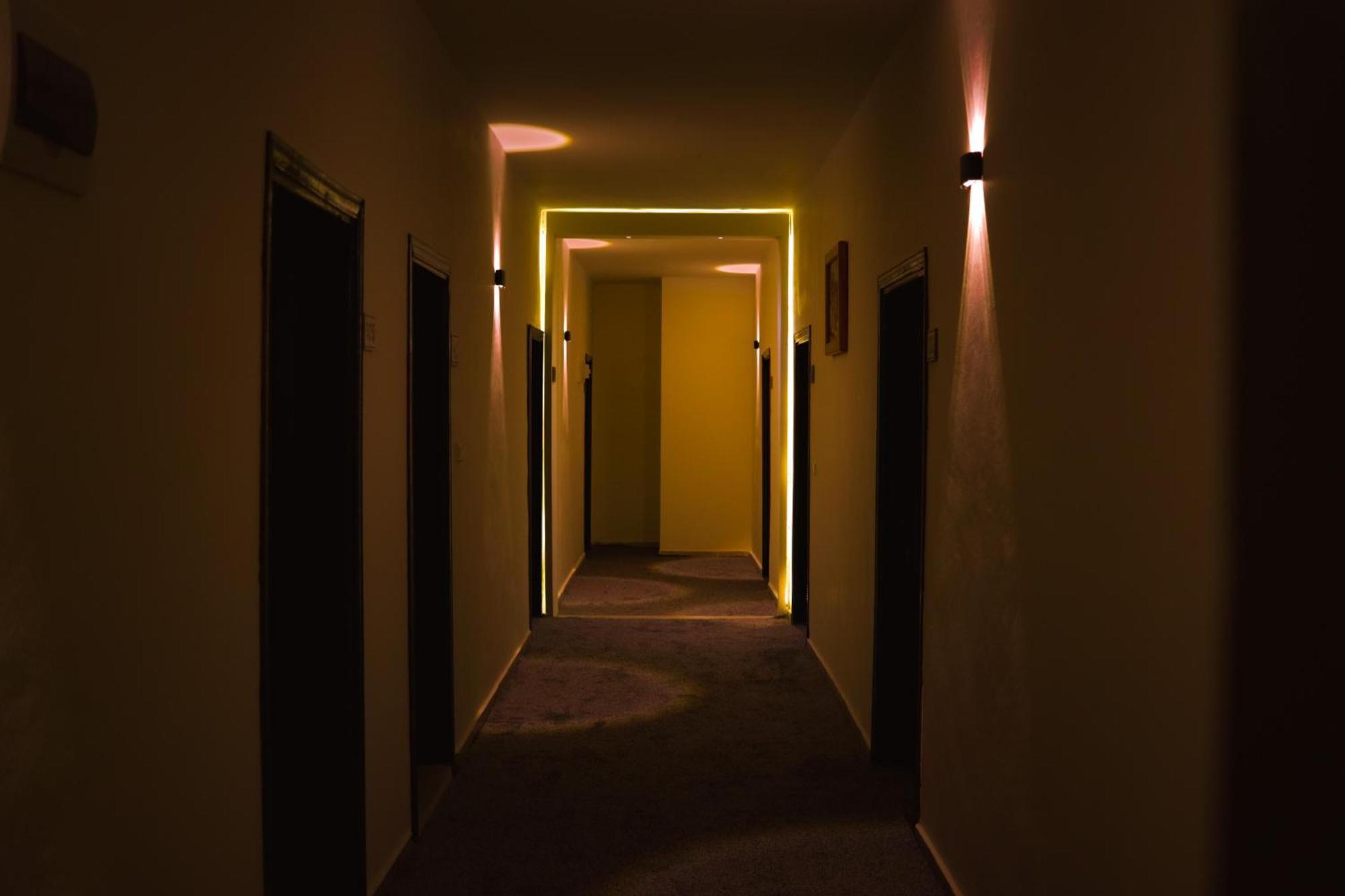 Aţ Ţayyibah Plaza View Hostel מראה חיצוני תמונה