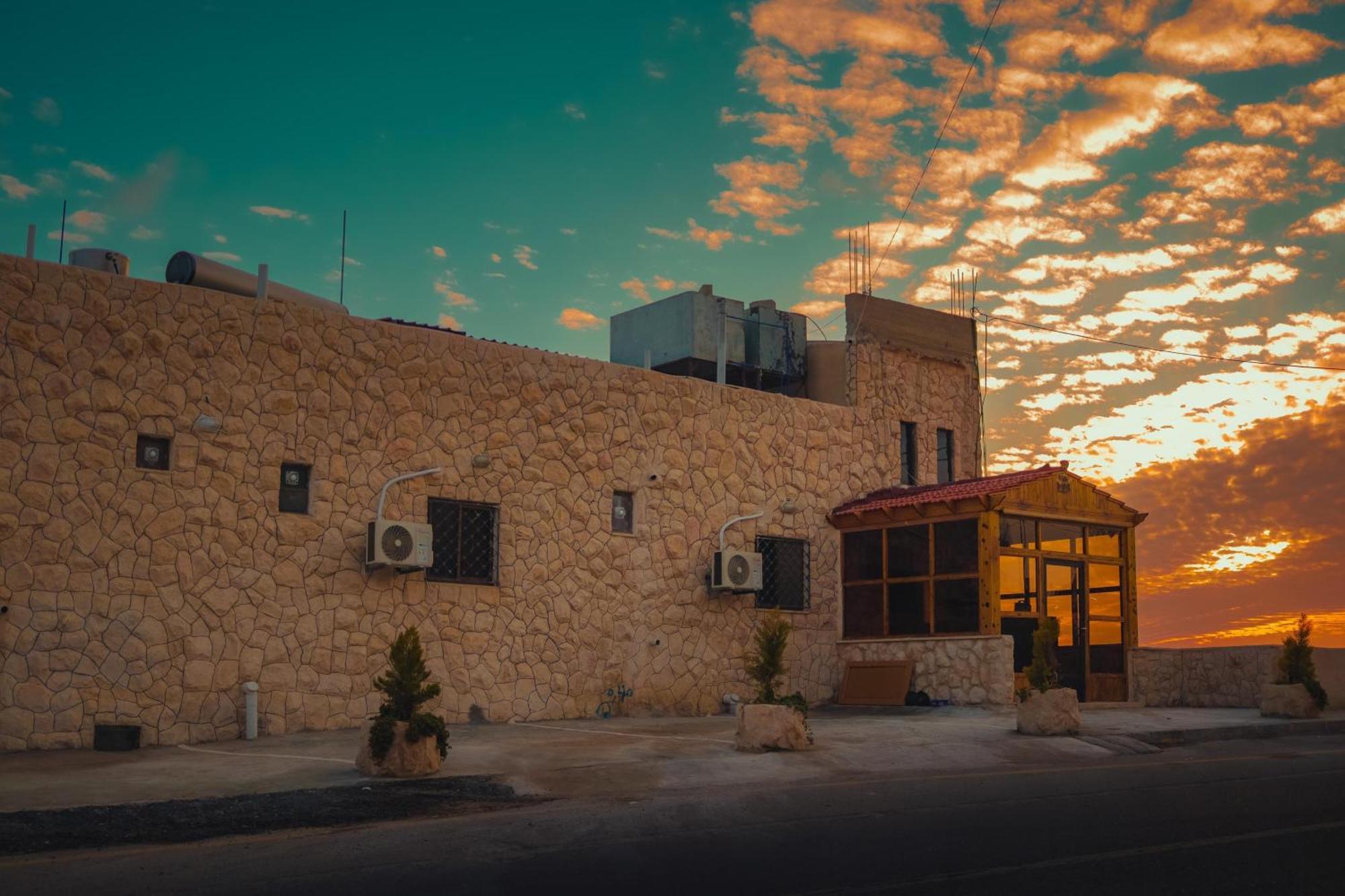Aţ Ţayyibah Plaza View Hostel מראה חיצוני תמונה
