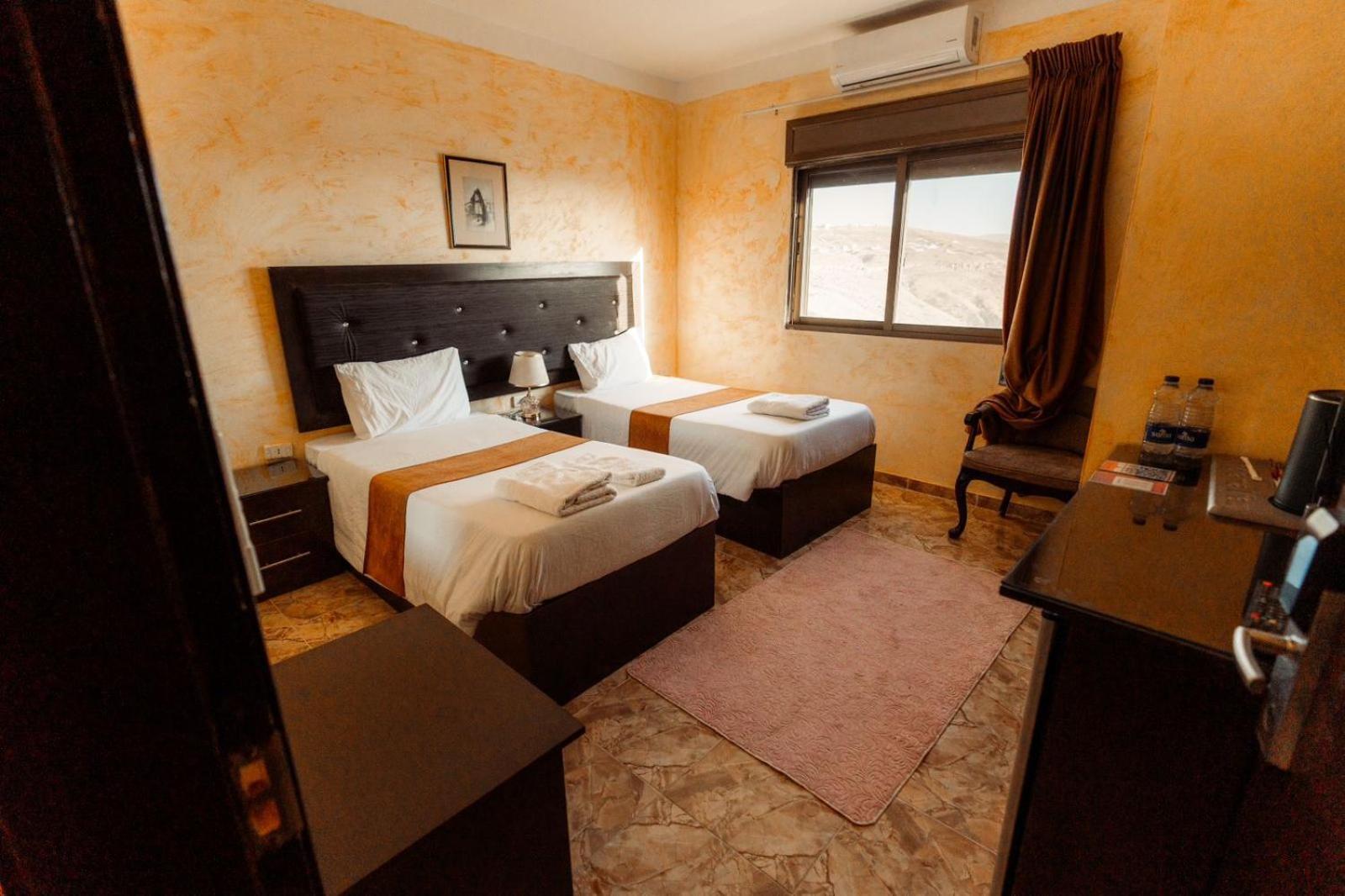 Aţ Ţayyibah Plaza View Hostel מראה חיצוני תמונה